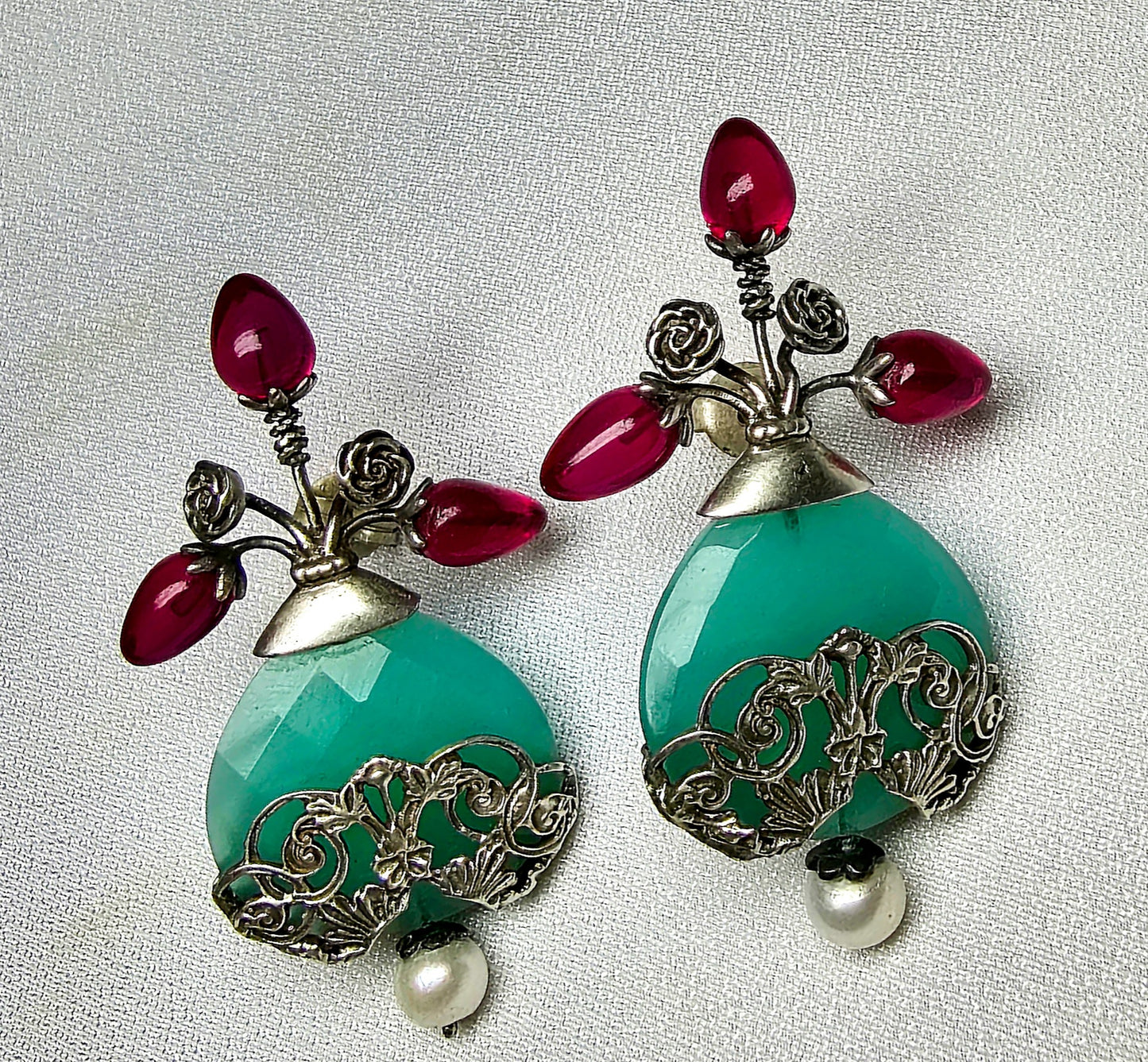 FLORAL EARRINGS