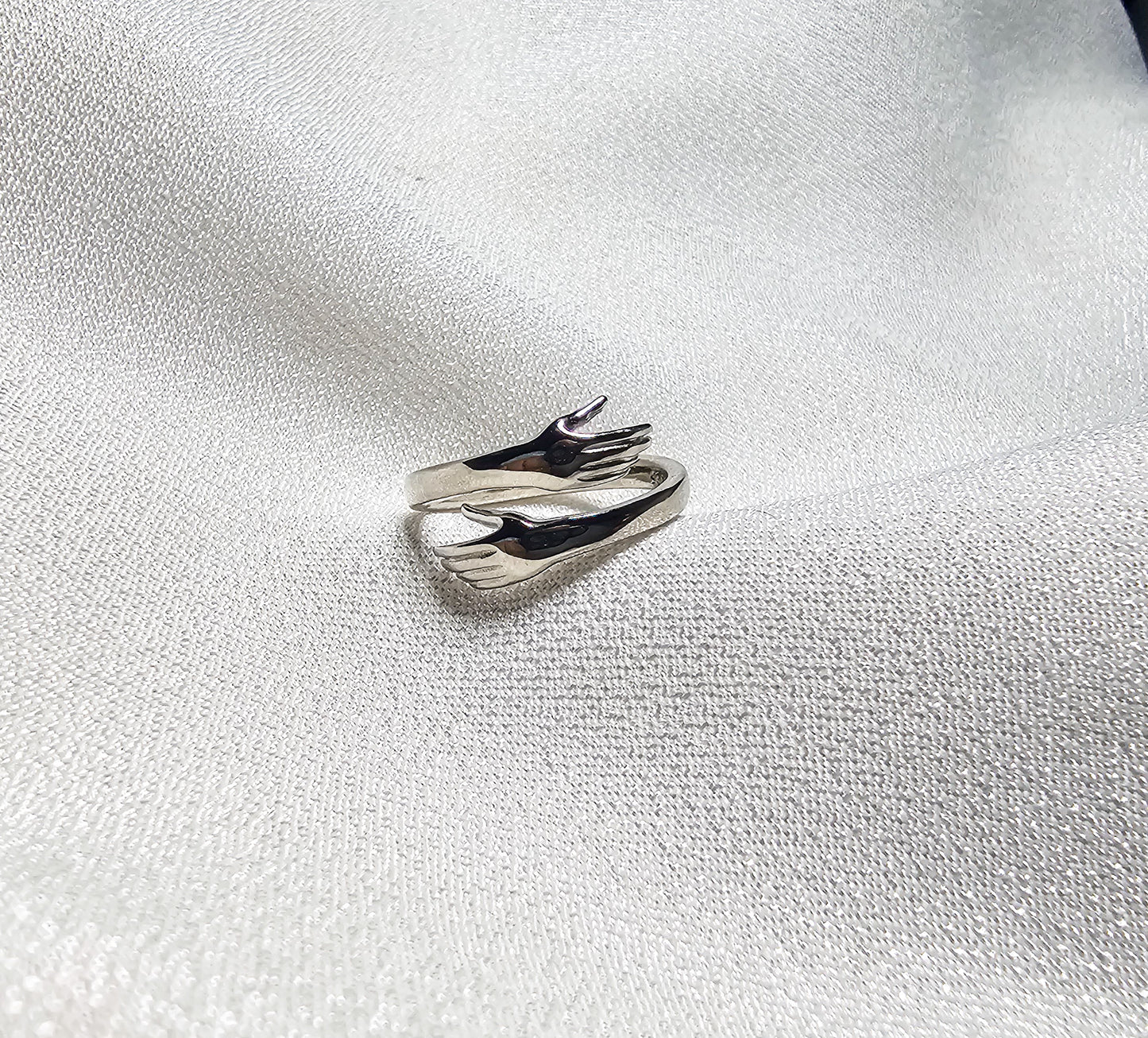 HUG RING
