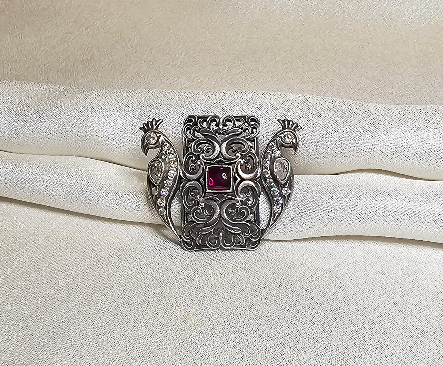 SOVEREIGN PEACOCK SILVER RING