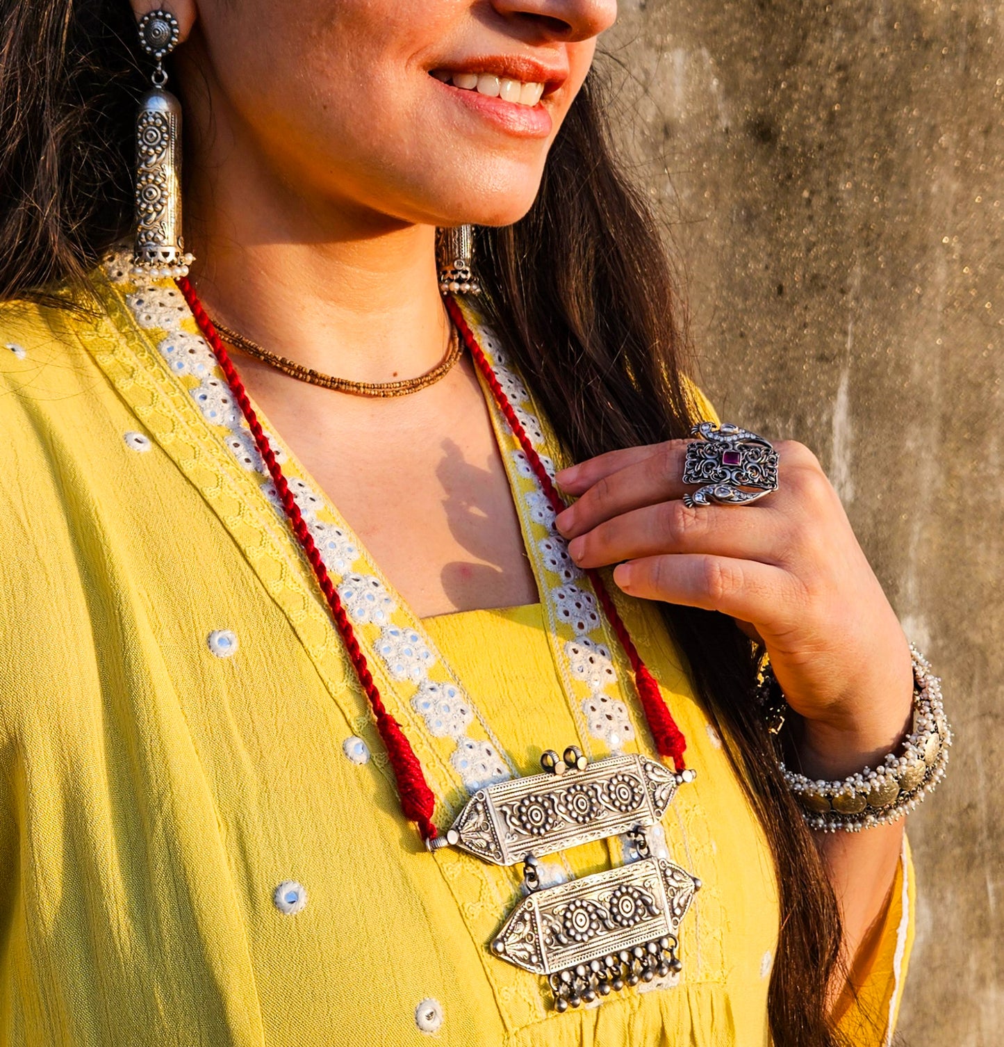 OXIDISED THREAD NECKLACE