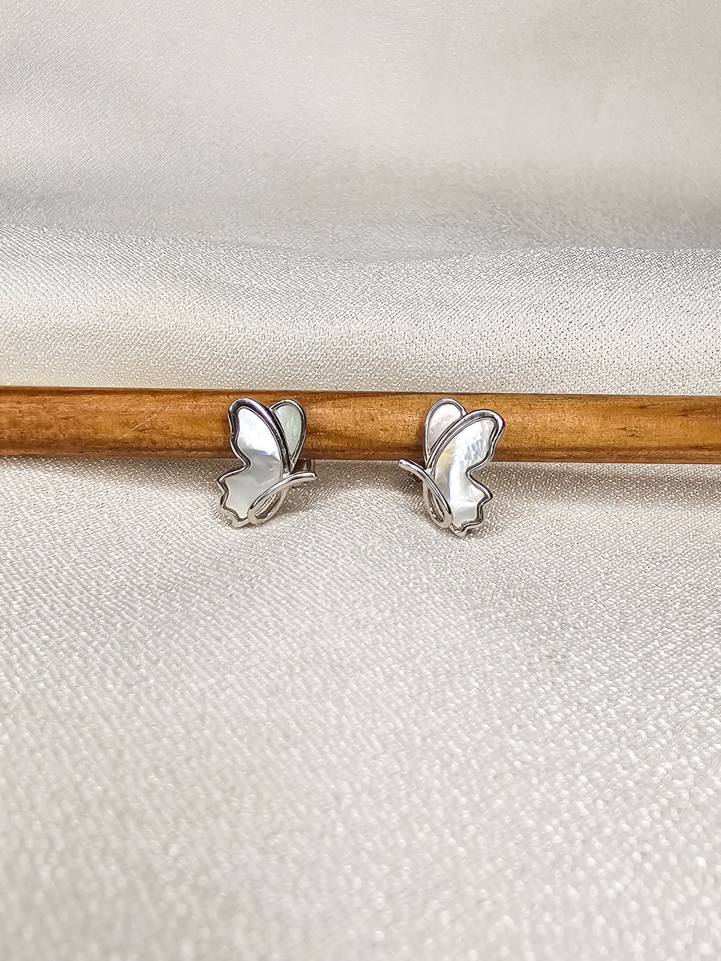 BUTTERFLY EARRINGS