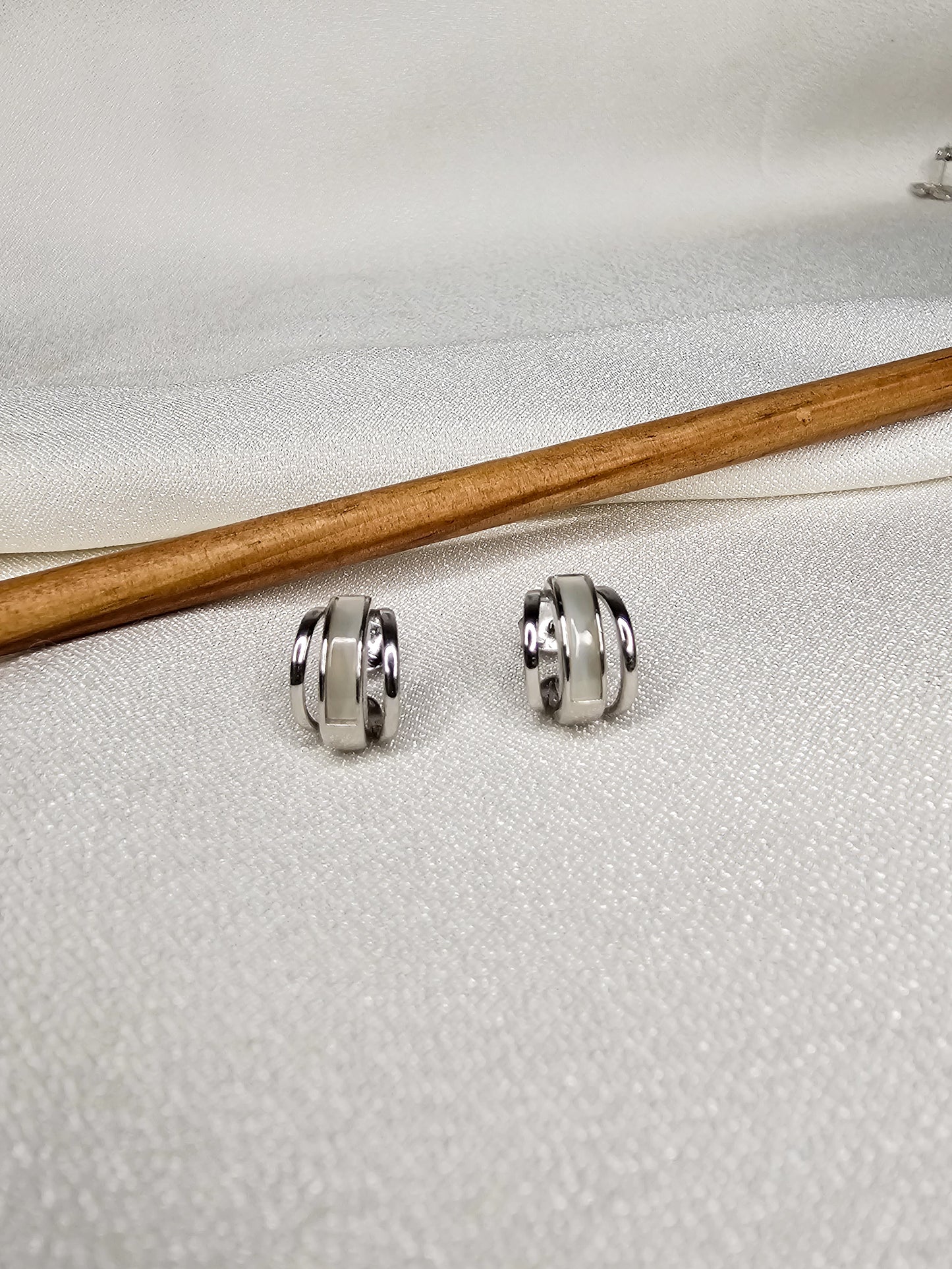 SEMICIRCLE EARRINGS