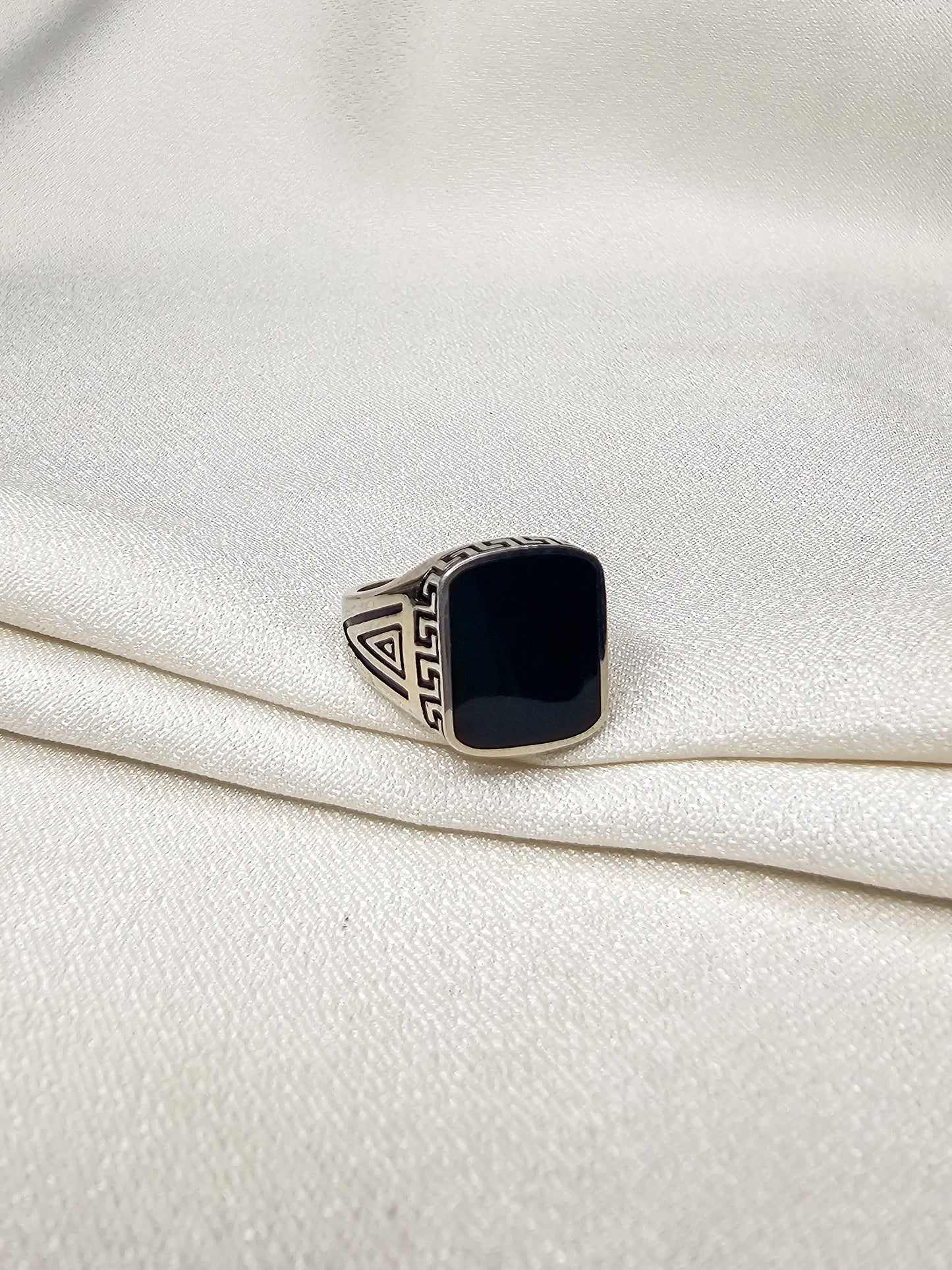 CLASSIC MEN'S RING