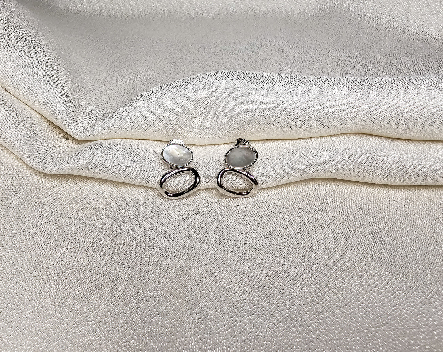 PEBBLES SILVER EARRINGS