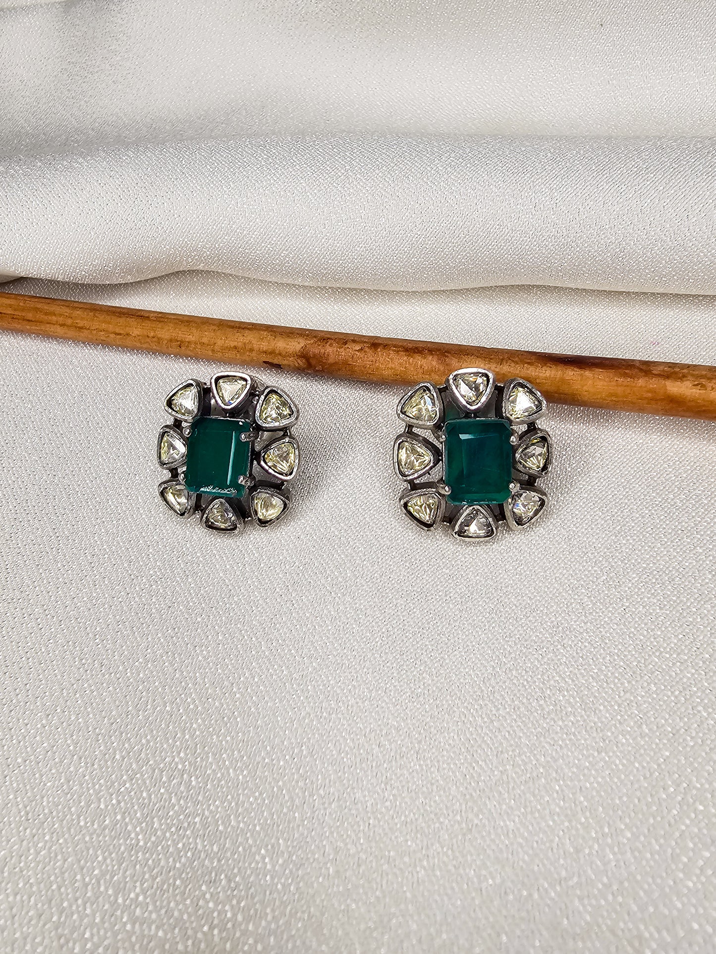 MOISSANITE PENDENT SET