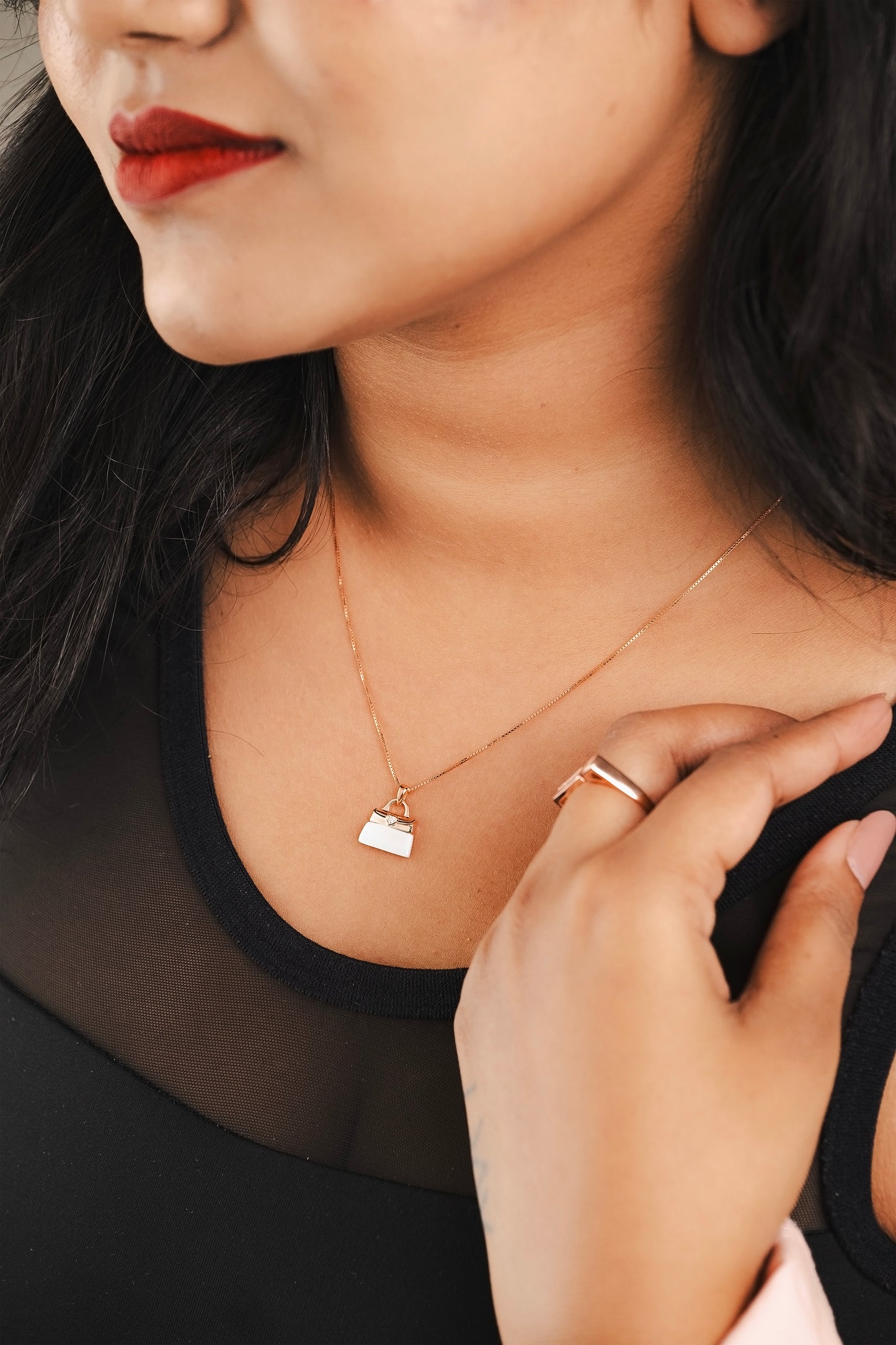 LITTLE HANDBAG - WOMEN'S NECKLACE